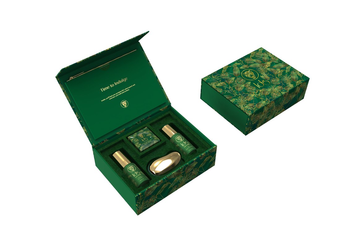 The Signature Kit, boxed